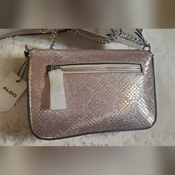 ALDO Shimmering Metallic Clutch in Rose Gold New In The Box With Shoulder Strap. - Picture 3 of 6